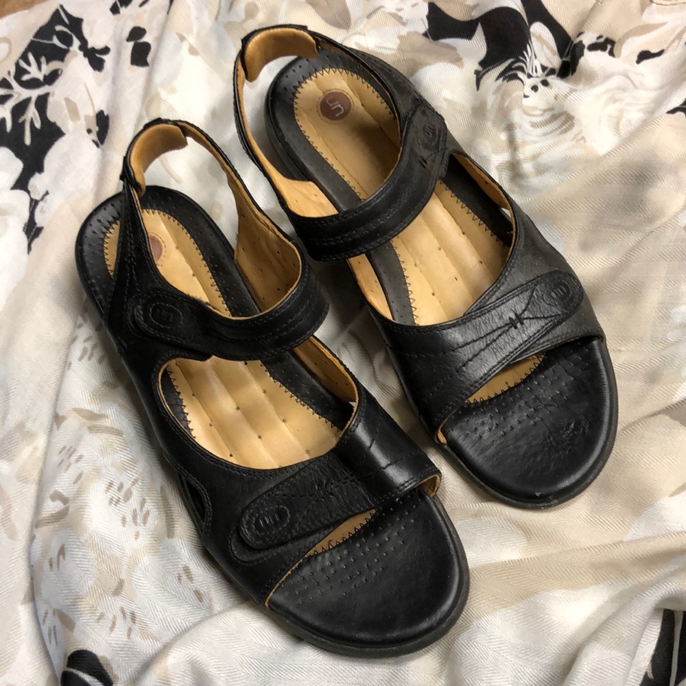 Clarks Unstructured leather sandals Sz 9